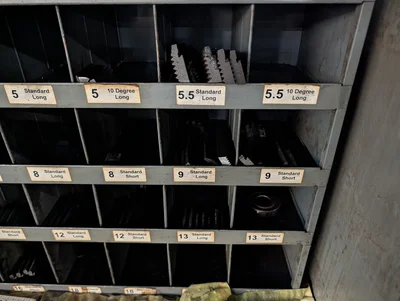 Used _UNKNOWN_ _UNKNOWN_ Bolt Threaders Texas US | IRS Auction #1320609