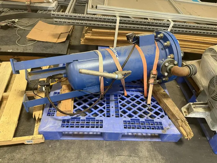 Used QUINCY AIR FILTER Air Filtration Units Pennsylvania US | Global Equipment International, LLC #1284598