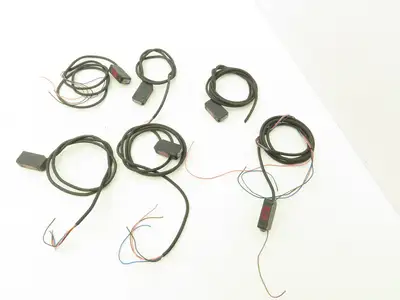 Keyence PZ-M51 Photoelectric Sensor Receiver 12-24vDC Lot of 6