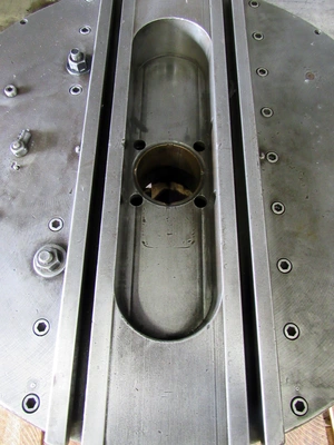 36" GIDDINGS & LEWIS Facing Head