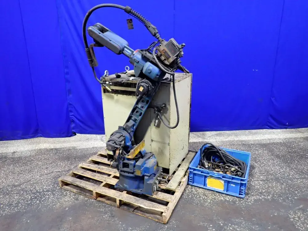 USED 2013 YASKAWA MOTOMAN MOTOMANMH6