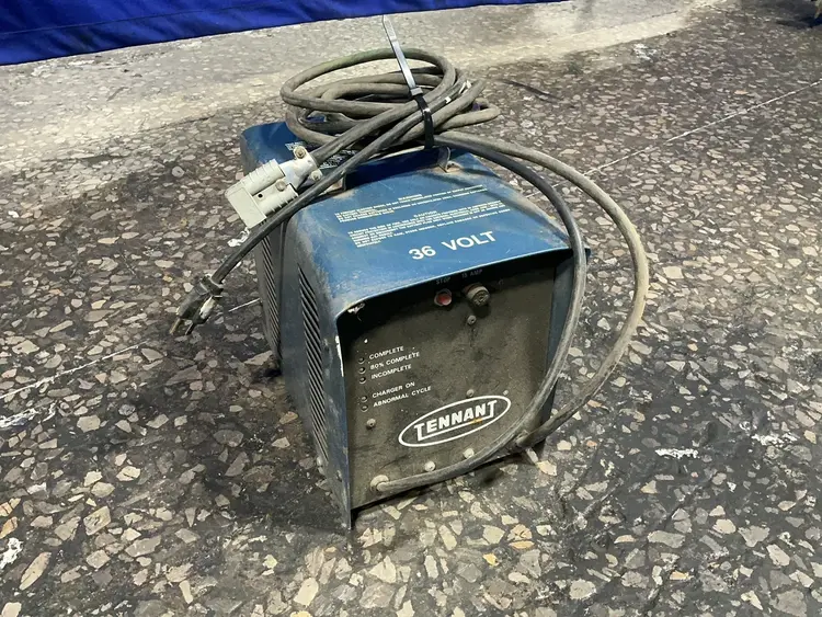 Used TENNANT V360 Battery Chargers Ohio US | HGR 24 #1357984