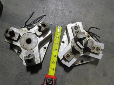 Lot of 2 Pneumatic Air Chucks Roughly 7" Diameter Clamp AutoGripper AutoGrip