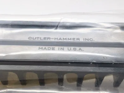 NEW CUTLER-HAMMER TERMINAL BLOCK