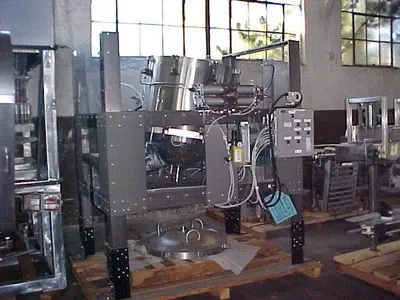 USED 1998 LEE INDUSTRIES 300LU