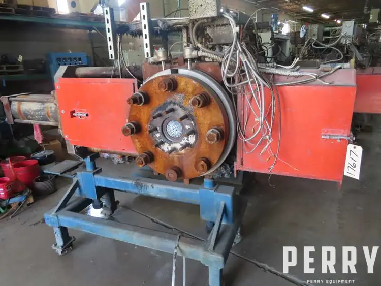 MGB SC12 Extruder Plastic - Screen Changers | Perry Equipment