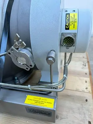 PFEIFFER VACUUM TPH 2200 UC TURBO PUMP, PM P02 005