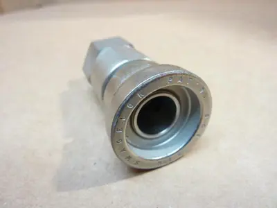 USED SWAGELOK SS-Q38-B-810