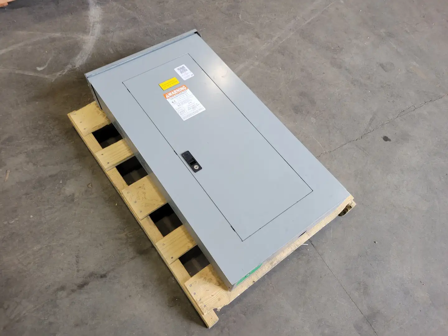 Used GENERAL ELECTRIC AQF3421MBX Switchgears British Columbia CA | Lenmark #835318