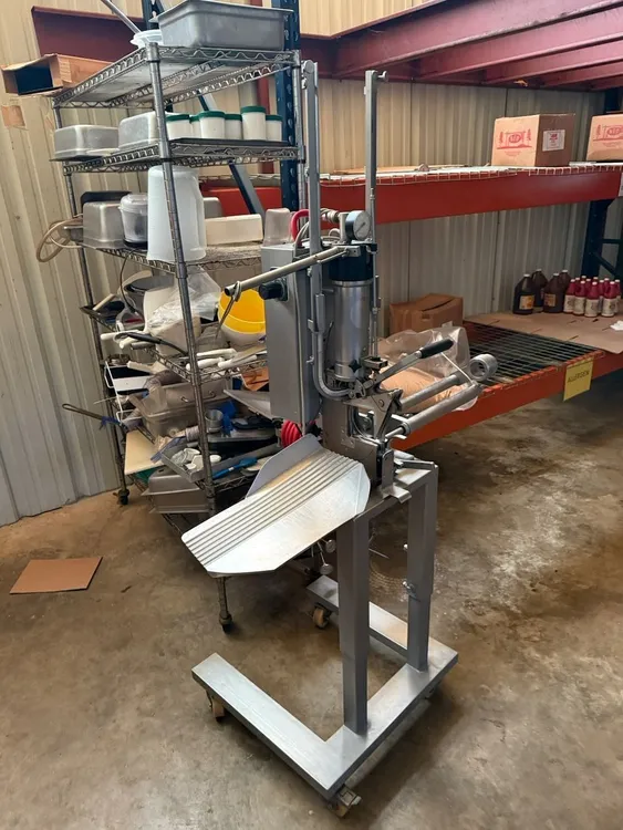 Used TIPPER TIE KDC-VF 90 Sausage Clippers Illinois US | M&M Equipment Corp. #1145768
