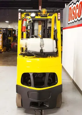USED 2019 HYSTER S30FT