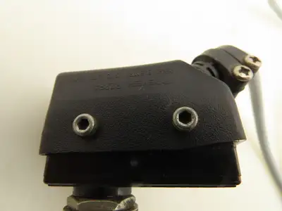 Renew RZ-15GQ22-B3 Micro Plunger Limit Switch 1/2" Roller Lot of 5
