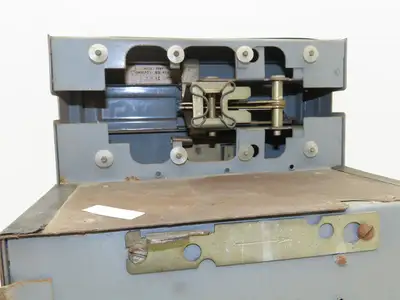 Square D HBS8536SCL480 MCC Bucket Motor Starter 10Hp Size 1 Disconnect 600V 3Ph