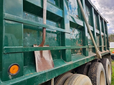 MACK Cv713 Dump truck | Penncon Management, LLC (3)