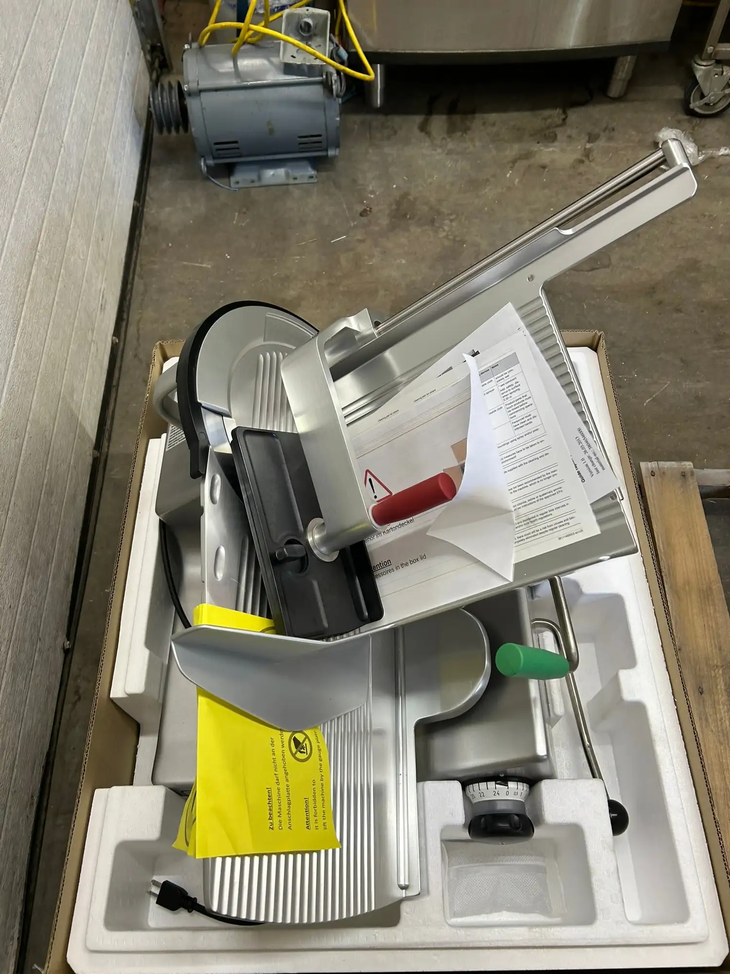 Bizerba GSPH 2025 Manual Gravity Slicer **NEW** in box $1000 off retail price
