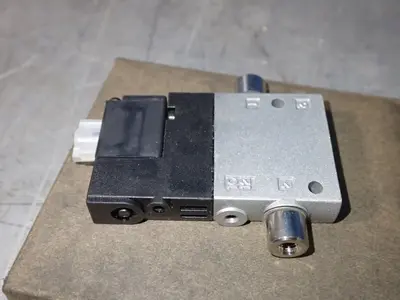 Used FESTO CPE10M1BH3GLM5 Valves/Fittings | HGR 24 #732375