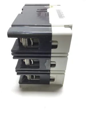 Eaton Cutler Hammer HFD3025L Industrial Circuit Breaker Series C 3 Pole 25 Amps
