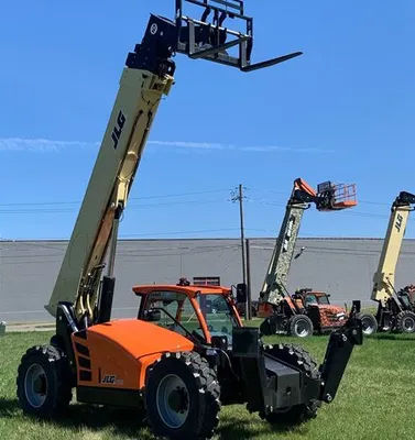 NEW 2026 JLG 1055