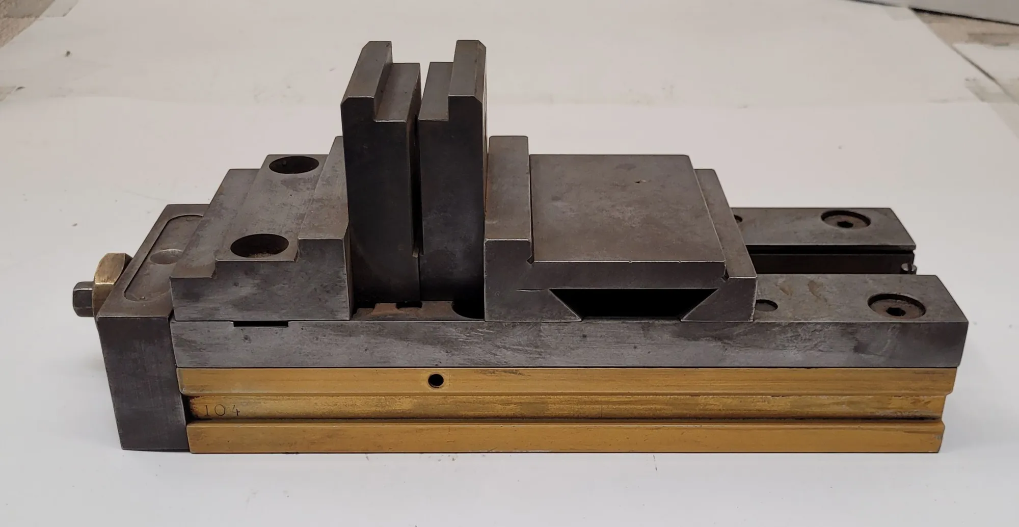 Machinist Vise – 4 inch