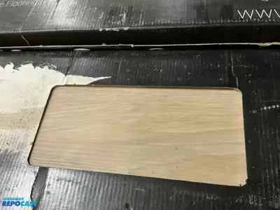 Pallet of Mixed Vinyl Flooring