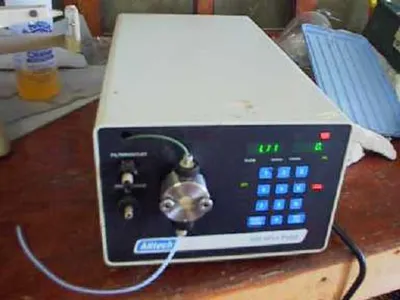 QTY. 1. ALLTECH 325 HPLC PUMP (dw71601c.jpg) To se...