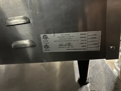 174-0164 Benchmark 51018 Humidified Countertop Pizza Hot Case