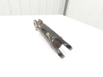Yale 8603358 Forklift Mast Hydraulic Tilt Cylinder Removed From ERP035TF