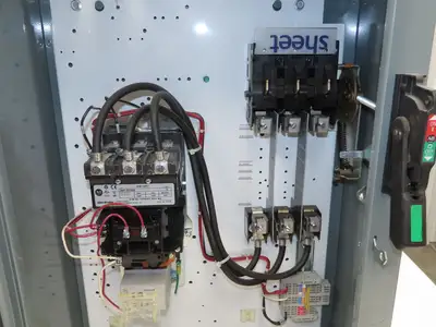 Allen Bradley 512-DACD-26R Combination Motor Starter Sz 3 NEMA 50HP 480V Fused