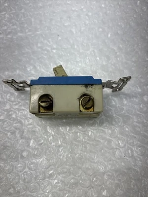 USED Hubbell&Leviton 120-277 Vac 20A