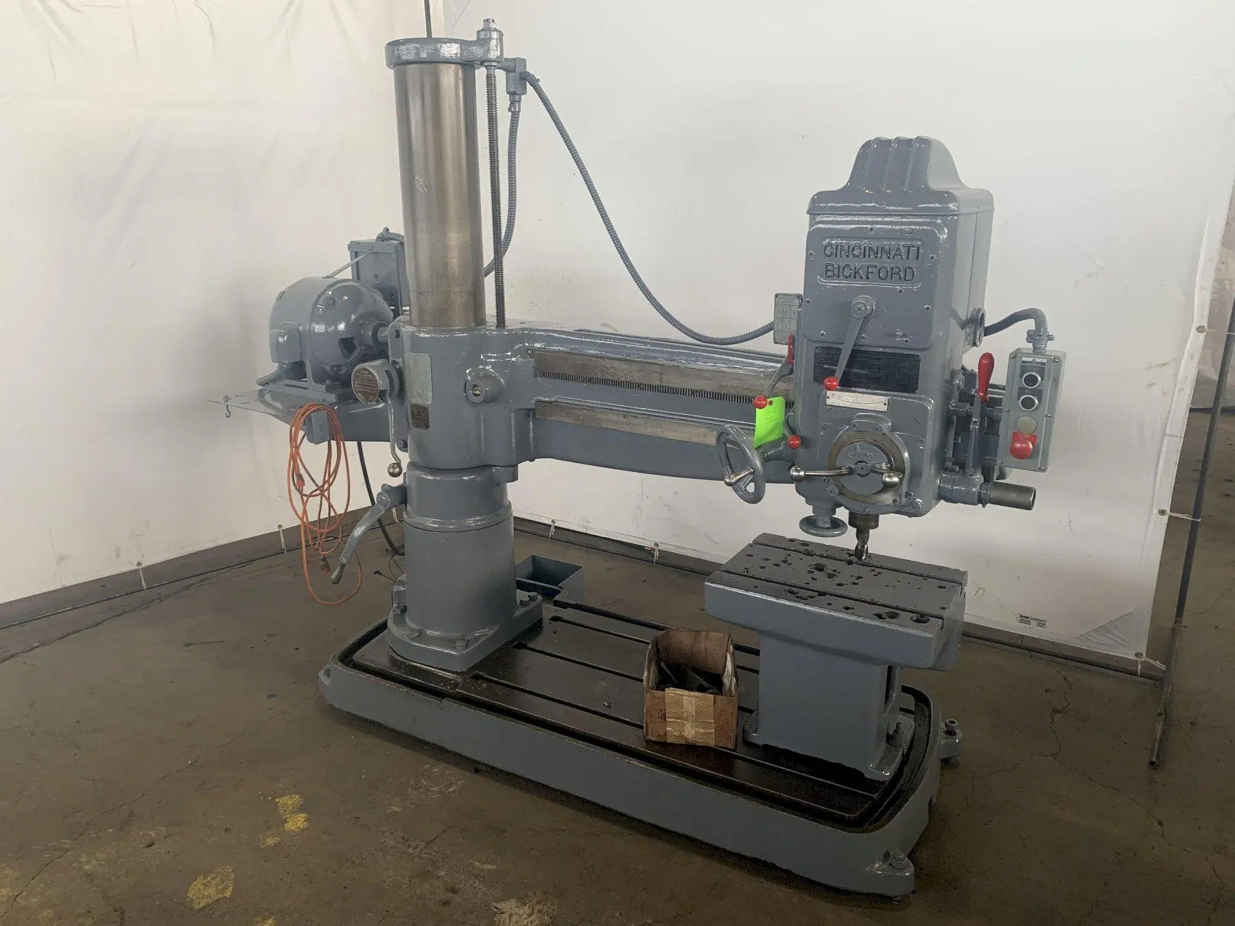 4' X 9" CINCINNATI-BICKFORD RADIAL ARM DRILL.STOCK # 0311023