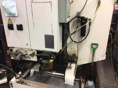 USED 2004 FANUC ROBODRILL