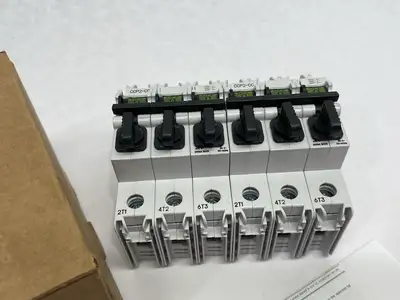 USED EATON FUSIBLE DISCONNECT 3-POLE, OPEN TYPE SWITCH