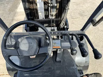 Used 2018 TOYOTA 8FDU30 Misc Forklifts Florida US | Truck and Van Outlet #1506273