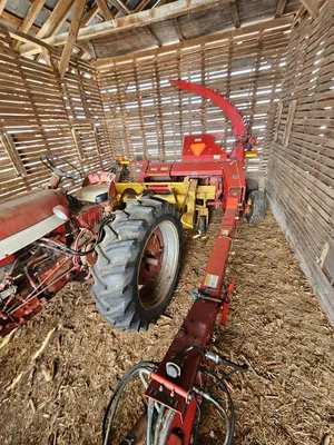 NEW HOLLAND FP230 chopper | Iron Listing (1)