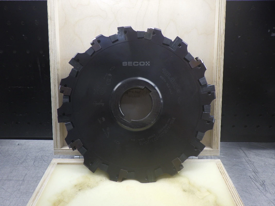 SECO 10" 18.5-24.3mm Indexable Slot Mill 2" Arbor 335.18-10.00-073-20-16 (LOC1920A)