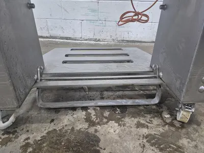 USED 2004 MAJA EVM 4006