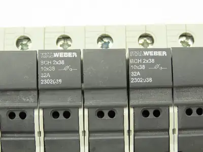 Italweber 2302038 BCH 2x38 Fuse Holder 2-Pole 32A 600V 18-8AWG 10x38 Lot of 4