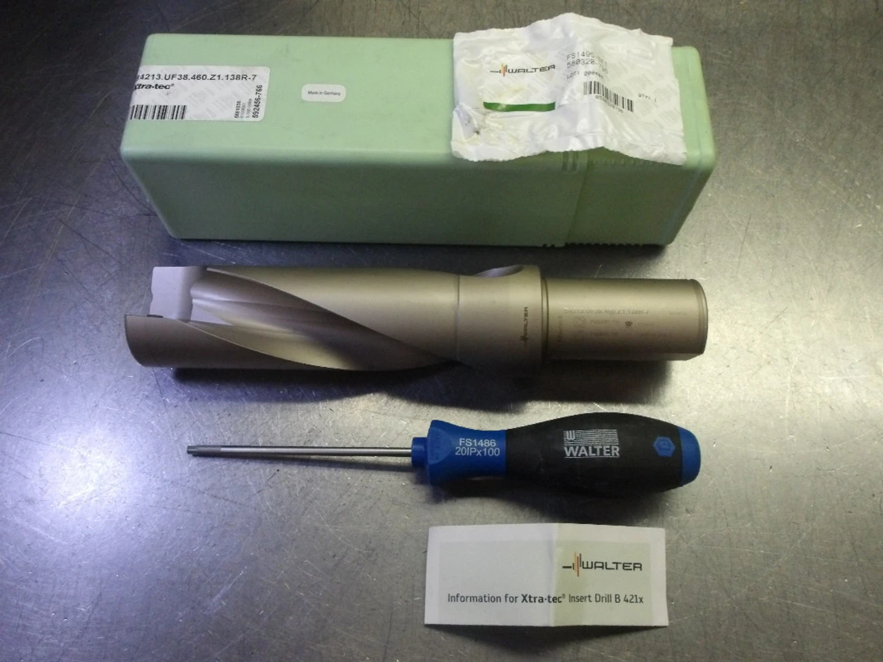 Walter 1.812" Coolant Thru Indexable Drill B4213.UF38.460.Z1.138R-7 (LOC499)