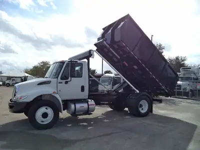 Used 2019 INTERNATIONAL _UNKNOWN_ Hooklifts & Roll-Offs Florida US | TLC Truck & Equipment #1568910