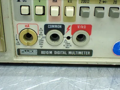 USED FLUKE 8010M