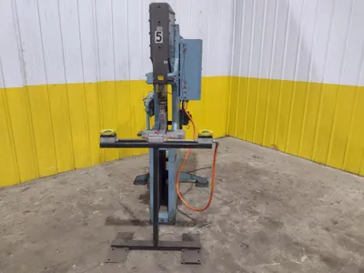 20 TON BTM MODEL #P20F TOG-L-LOC AIR TOGGLE SHEET METAL PRESS: YOBRO #24795