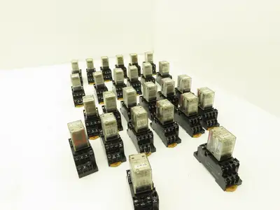 Omron MY4 PYF14A-E Relay Unit With Base 24VDC Coil Lot of 26