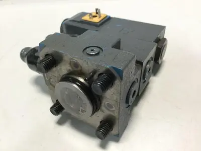 USED VICKERS DG4V-3-2AL-M-U-HL7-60