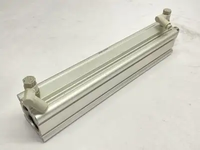 CDQ2G32TN-200DCMZ | SMC  Pneumatic Cylinder 32mm Bore 200mm Stroke - Used