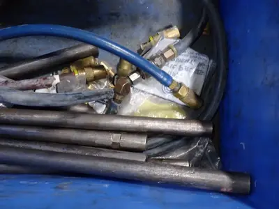 Hardware / Hoses