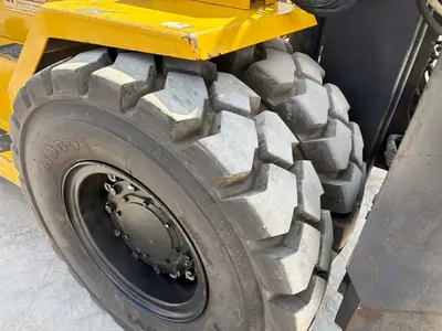 Used KOMATSU FD160E-8 Internal Combustion Forklifts: Pneumatic Tire Texas US | 4K Lift Co #1543450