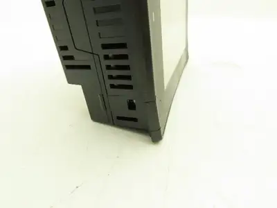 Keyence VT3-Q5S Interface Touch Panel PLC 24vDC 650mA *Cracked Housing
