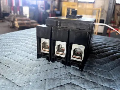 NEW SQUARE D JJF36250