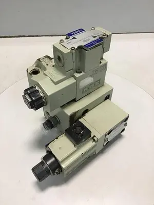 USED YUKEN DSG-01-2B8-D24-50149