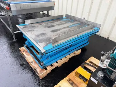 STORCAN Semi-Automatic Depalletizer